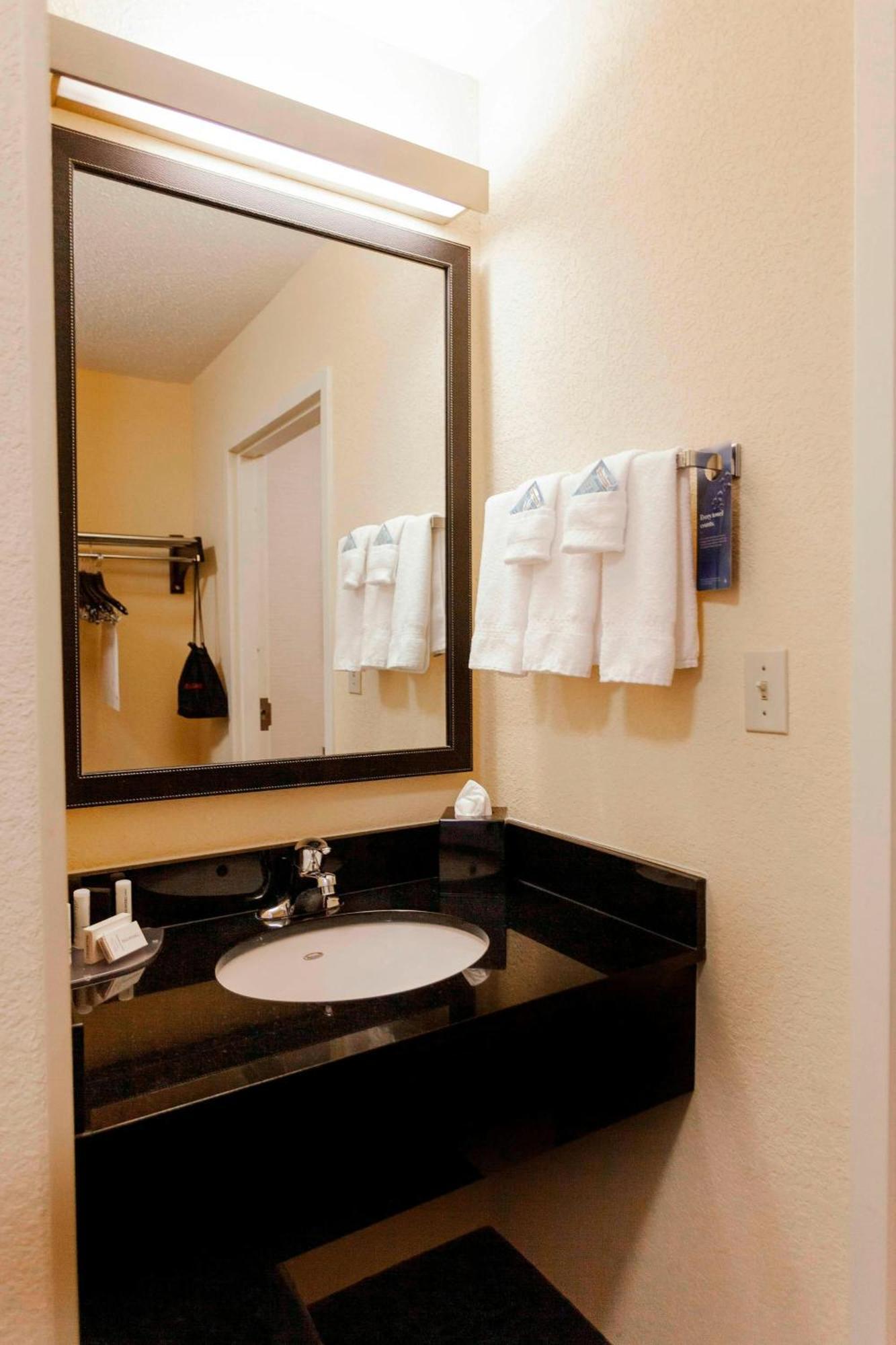 Fairfield Inn By Marriott Ponca City Exterior photo